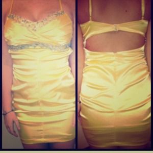 Pageant or prom dress size 6. 50$