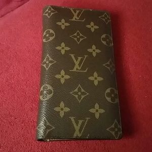 *Final Price Drop* Brown & Tan Check Book Wallet