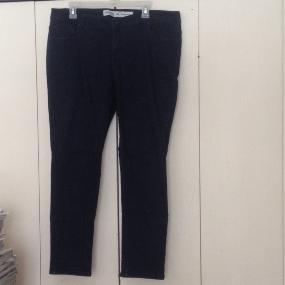 Dark, dark blue jeans