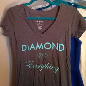 Diamond V-neck