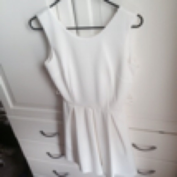 Dress white backless