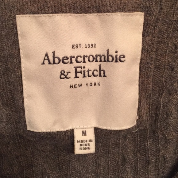 Abercrombie & Fitch sweater - Picture 2 of 3