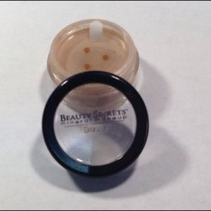 Indulge color mineral bronzer