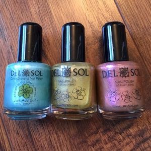 Color changing nail polish