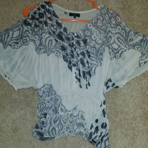 Guess flowy top with slits along the arms