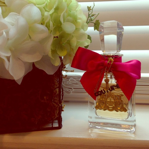 Viva La Juicy Perfume