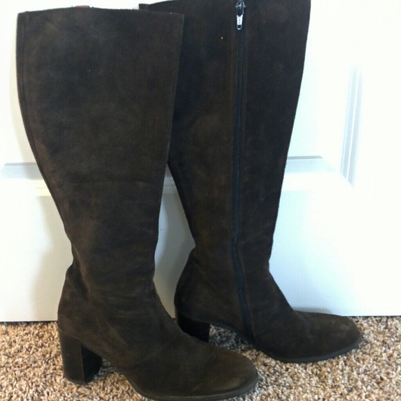 Suede American Eagle Boots
