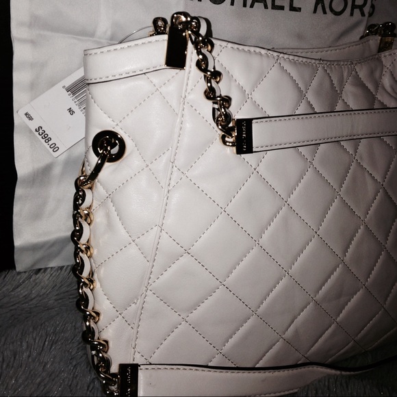 🚫🎉SOLD🎀NWT! Michael Kors" Vanilla Leather Tote! - Picture 2 of 4