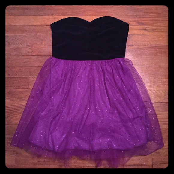 Semi-formal dress (black and purple)