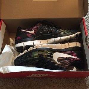 Women's Nike Free Runs 5.0