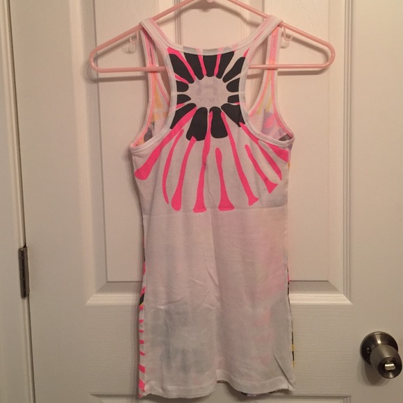 Kirra tank from pacsun - Picture 3 of 4