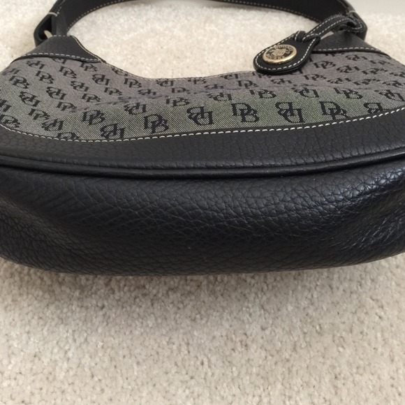 Signature Canvas Dooney and Bourke Small Hobo - Picture 4 of 4