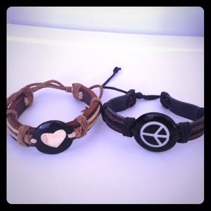 💥Two leather bracelets and 4 Hurley stickers