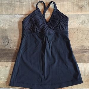Lululemon Tank with Shelf Bra and Inserts Size 4🌟