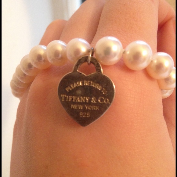 Tiffany & Co. Jewelry - Tiffany & Co. Pearl bracelet
