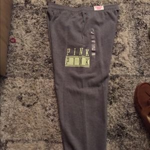 BNWT VS PINK CAMPUS SWEATS