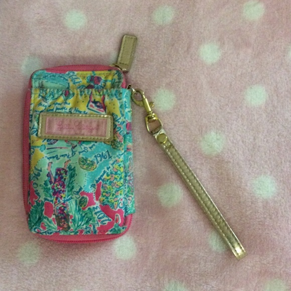 Lilly Pulitzer Special Edition Wristlet ✨