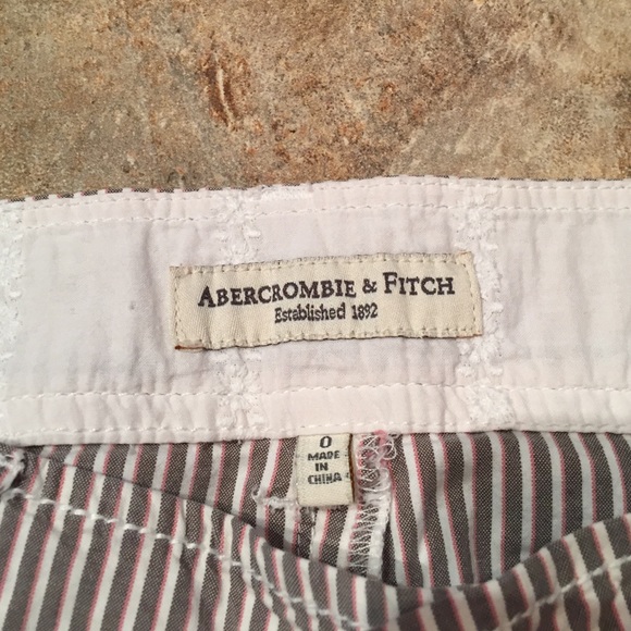 Abercrombie & Fitch shorts - Picture 2 of 3