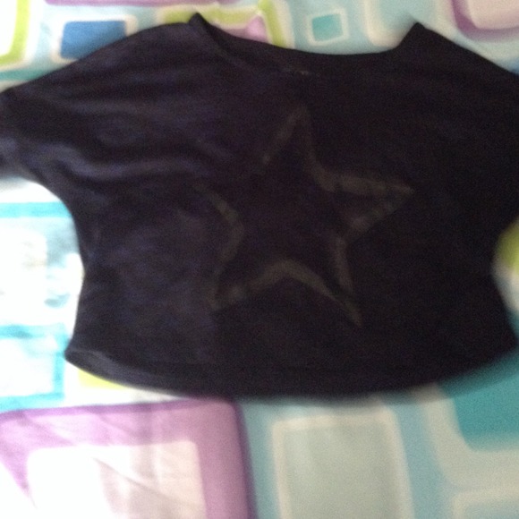A crop top