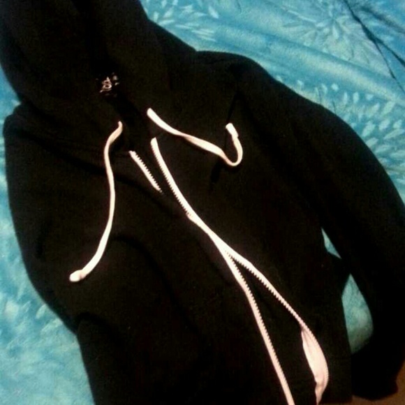 Black Cropped hoodie