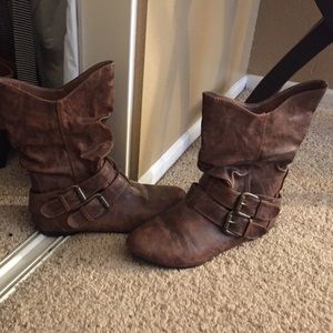 Brown boots/booties