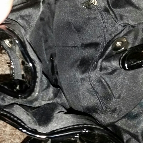 Black cute purse like new - Picture 2 of 2