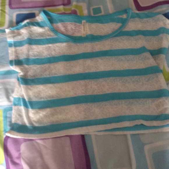 A crop top