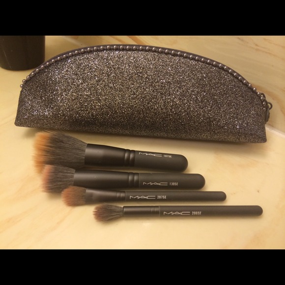 Mac Mineralizee Brush Set Limited Edition