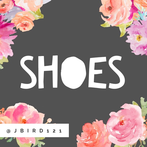 🍏Shoes🍏 - Picture 8 of 8