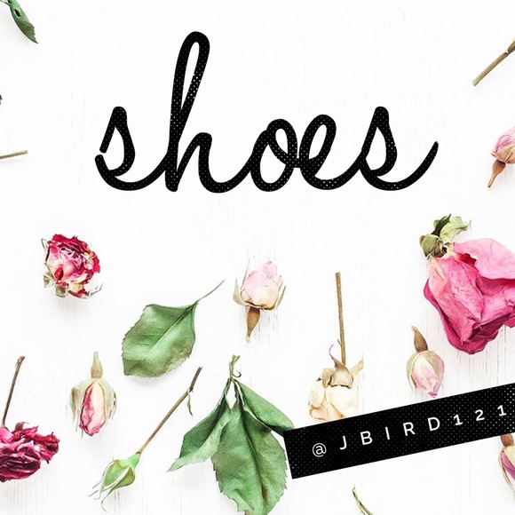 🍏Shoes🍏 - Picture 7 of 8