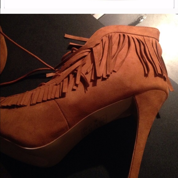 ๐๐HP๐๐Boho fringe booties cognac - Picture 3 of 4