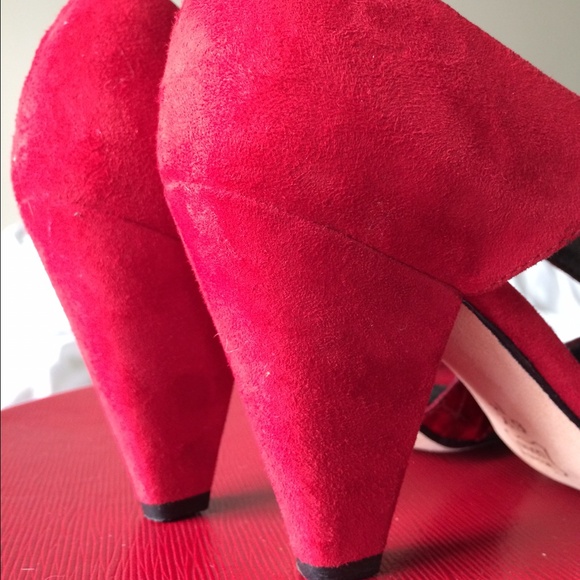 Vaneli red suede shoes. New. - Picture 4 of 4