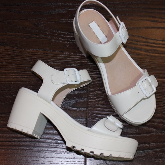 cleated sandals