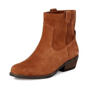Brand new! Dolce Vita brown ankle booties sz 6