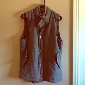 Sleeveless jacket