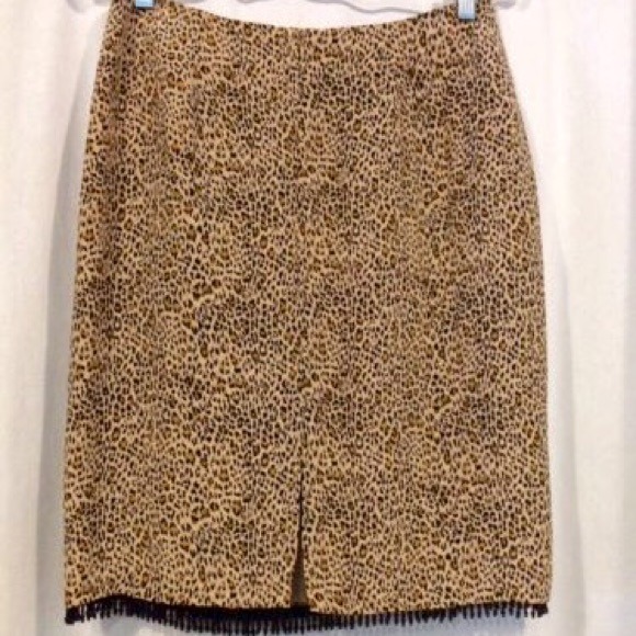 🎉🎉HOST PICK🎉🎉 100% silk skirt - Picture 2 of 4