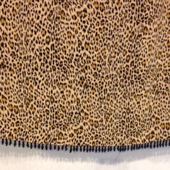 🎉🎉HOST PICK🎉🎉 100% silk skirt - Picture 3 of 4