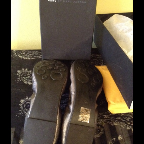 SOLD! - Picture 3 of 3