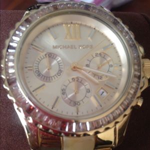 MK authentic watch brand new comes with box