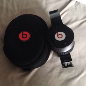 Black solo HD beats