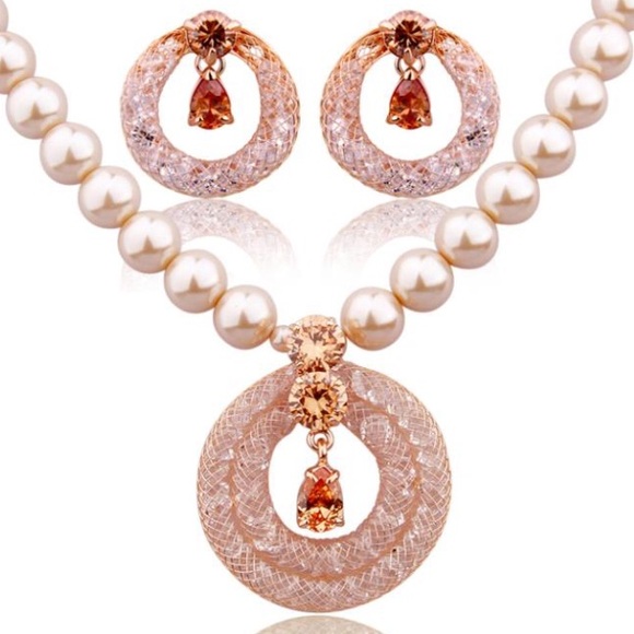 16.7" Pearl Zirconia Necklace Earrings Set