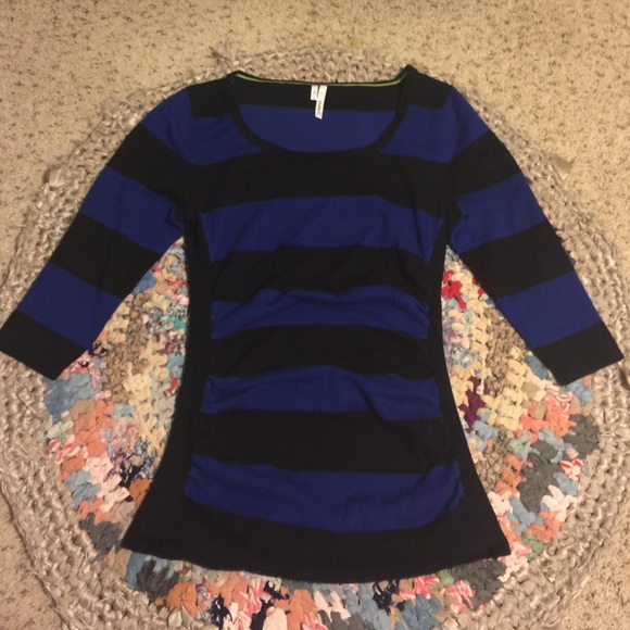 Blue and black striped stretchy sweater