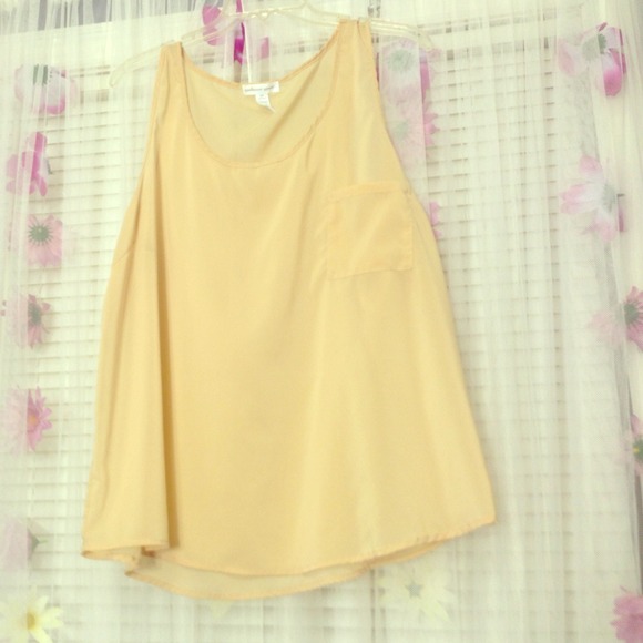 Short sleeve tan blouse