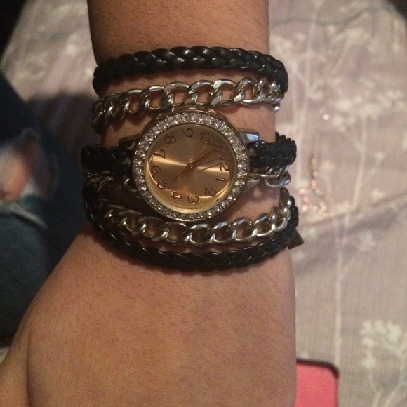Wrap around watch