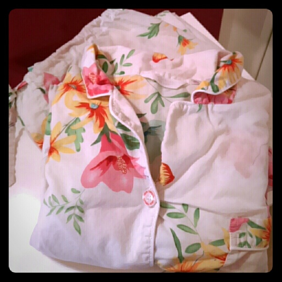 Beautiful Victoria's Secret Pajamas