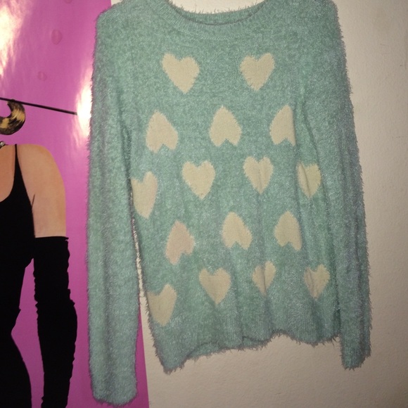 Mint green sweater with cream hearts
