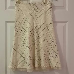 Zara tweed white and black skirt size 4/36
