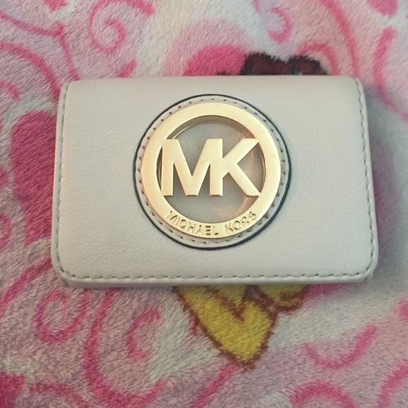 Michael Kors vanilla card wallet