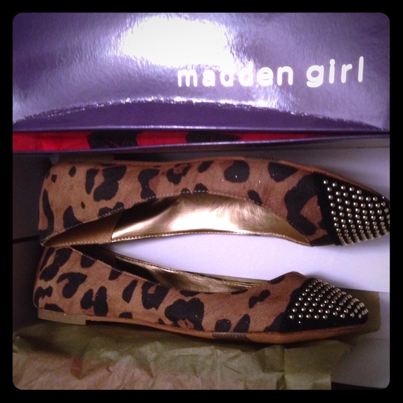 Steve Madden Leopard Flat! NEVER WORN!