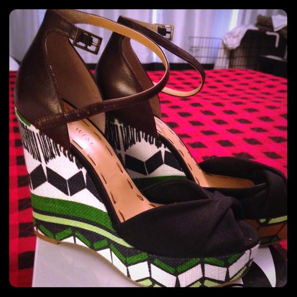 Nine West Wedges! 💚